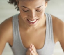 Haz ejercicios de yoga