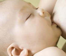 Es el bebé el que activa el proceso de la lactancia