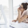 8 formas de sacudirte el sueño… sin tomar café