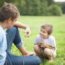 5. Escucharlos con empatía