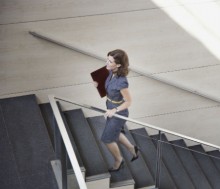 1. Subir escaleras de dos en dos