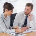 Comunicarse como con cualquier otro compañero de trabajo