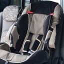 6. Cinturón por encima de los reposabrazos