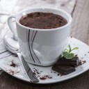 Una taza de chocolate caliente