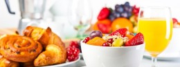 Desayunos y almuerzos Desayunos y almuerzos