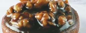 Tartaleta de chocolate, caramelo y nueces