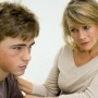 Me da pánico empezar a dejar salir a mi hijo - El psicólogo responde