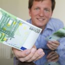 No conviene mezclar dinero y amistad