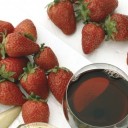 Con fresas, el alcohol hace menos daño