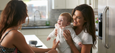 10 frases que no debes decir a una madre reciente